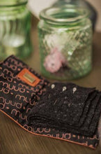 Charger l'image dans la galerie, Pochette en cuir pour aiguilles à coudre et épingles Muud EDY