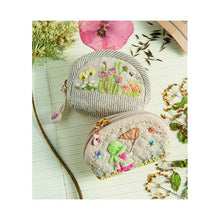 Charger l'image dans la galerie, 25 sacs et pochettes brodés