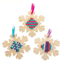 Charger l'image dans la galerie, Kit travaux d'aiguille pour décoration flocon de neige