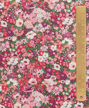 Charger l'image dans la galerie, Tissu Liberty Fabrics Tana Lawn Thorpe Hill rouge