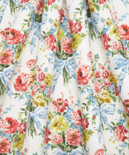 Charger l'image dans la galerie, Tissu Liberty Fabrics Tana Lawn® Bow Bouquet