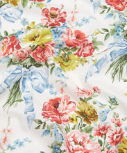 Charger l'image dans la galerie, Tissu Liberty Fabrics Tana Lawn® Bow Bouquet