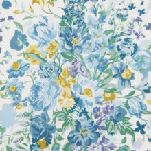 Charger l'image dans la galerie, Tissu Liberty Fabrics Tana Lawn® Bow Bouquet Parade