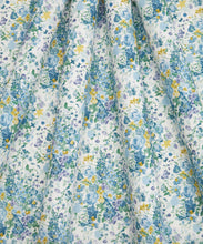 Charger l'image dans la galerie, Tissu Liberty Fabrics Tana Lawn® Bow Bouquet Parade