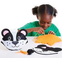 Charger l'image dans la galerie, Kit couture feutrine coussins renard et blaireau