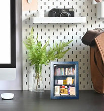 Charger l'image dans la galerie, Bibliothèque miniature avec livres.