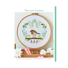 Charger l'image dans la galerie, Au pays d'Emily en broderie traditionnelle