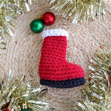 Charger l'image dans la galerie, Kit amigurumi Hooked Décorations de Noël
