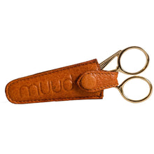 Charger l'image dans la galerie, Etui de protection en cuir pour ciseaux à broder Muud Espoo 2 couleurs