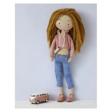 Charger l'image dans la galerie, Les poupées de sosole