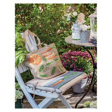 Charger l'image dans la galerie, Poules et Cie au point de croix Mains et merveilles