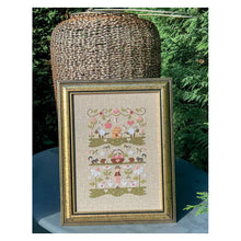 Charger l'image dans la galerie, Poules et Cie au point de croix Mains et merveilles