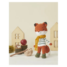 Charger l'image dans la galerie, Poupées et amigurumis à la montagne au crochet