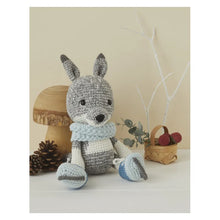 Charger l'image dans la galerie, Poupées et amigurumis à la montagne au crochet