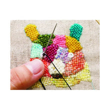 Charger l'image dans la galerie, Raccommodage brodé