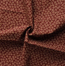 Charger l'image dans la galerie, Coupon 50 cm X 55 cm 100 % coton motifs traditionnels japonais fleurs bordeaux