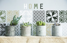 Charger l'image dans la galerie, Pochoir Aladine alphabet 20 cm x 30 cm