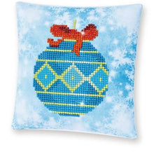 Charger l'image dans la galerie, Kit broderie diamant coussin Boule bleue de Noël