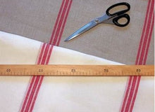 Charger l'image dans la galerie, Coupon lin rayé ivoire à broder 57 cm X 57 cm