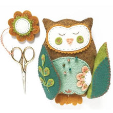 Charger l'image dans la galerie, Kit feutrine chouette pique épingles et range ciseaux