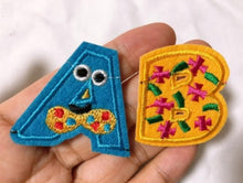 Charger l'image dans la galerie, Ecusson patch Alphabet fantaisie