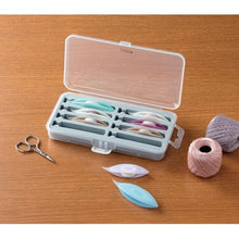 Charger l'image dans la galerie, Coffret de rangement pour navette à dentelle Clover