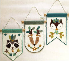 Charger l'image dans la galerie, Fanion DIY en feutrine à suspendre Animaux de la forêt Sleepy