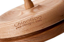 Charger l'image dans la galerie, Dérouleur de laine en bois de bouleau