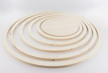 Charger l'image dans la galerie, Set de 5 anneaux bois + 1 plateau