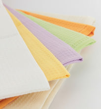 Charger l'image dans la galerie, Torchon nid d'abeille à broder 70 cm X 45 cm 5 couleurs