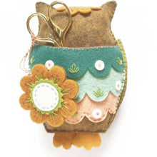 Charger l'image dans la galerie, Kit feutrine chouette pique épingles et range ciseaux