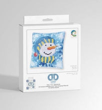 Charger l'image dans la galerie, Kit broderie diamant coussin le bonnet du bonhomme de neige