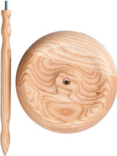 Charger l'image dans la galerie, Dérouleur de laine en bois de bouleau