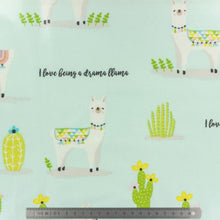 Charger l'image dans la galerie, Tissu Fryett’s enduit drama lama 100 % coton et PVC 130 cm