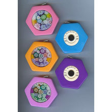 Charger l'image dans la galerie, Mètre ruban enrouleur aimanté rétractable automatique 150 cm/6 couleurs