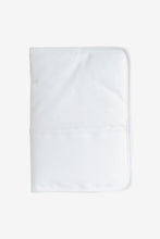 Charger l'image dans la galerie, Protège carnet de santé à broder 23 cm X 16.5 cm 4 coloris