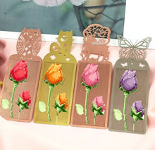 Charger l'image dans la galerie, Marque page en métal à broder 9 modèles.