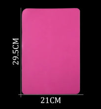 Charger l'image dans la galerie, Feuille silicone 4 tailles rose ou bleu