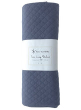 Charger l'image dans la galerie, Coupon jersey matelassé 100 x 122cm 2 couleurs.