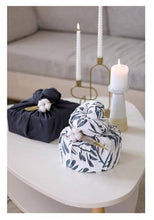 Charger l'image dans la galerie, Le furoshiki 20 pliages de tissu