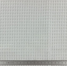 Charger l'image dans la galerie, Tissu éponge en nid d'abeille 100 % coton bio 150 cm 11 couleurs.
