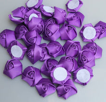 Charger l'image dans la galerie, Lot de 10 mini roses en soie 3,5 cm 32 couleurs.