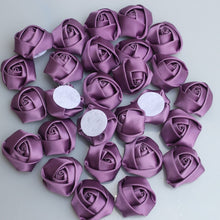 Charger l'image dans la galerie, Lot de 10 mini roses en soie 3,5 cm 32 couleurs.