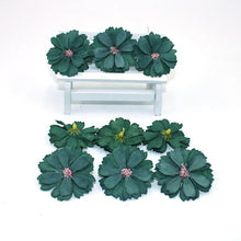 Charger l'image dans la galerie, Lot 50 mini marguerites en soie 4,5 cm 21 couleurs.