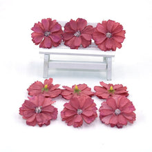 Charger l'image dans la galerie, Lot 50 mini marguerites en soie 4,5 cm 21 couleurs.