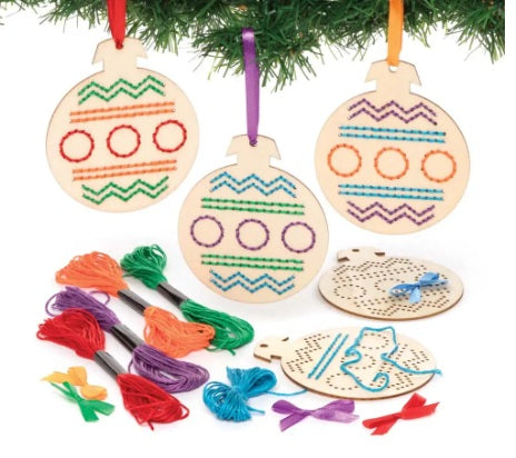 Kit travaux d'aiguille pour décoration de fête boules