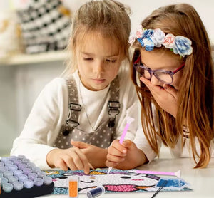 Malette organisatrice avec 30 boites pour broderie diamant bleu ou violet