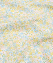 Charger l&#39;image dans la galerie, Tissu Liberty Fabrics Tana Lawn Meadowland jaune 100% coton 136 cm
