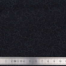 Charger l&#39;image dans la galerie, Tissu Liberty Fabrics Tana Lawn Betsy noir 100% coton 136 cm
