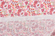 Charger l&#39;image dans la galerie, Tissu Liberty Fabrics Tana Lawn® Phobe Amelia rouge
